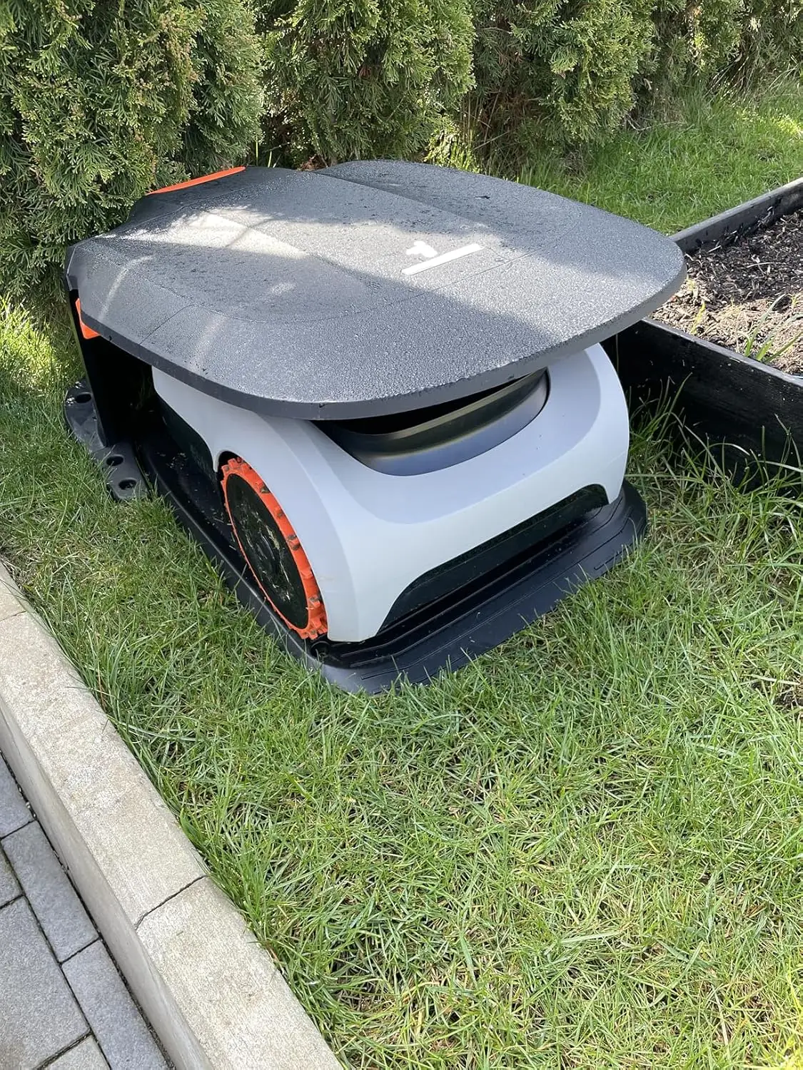Mähroboter — Detailansicht